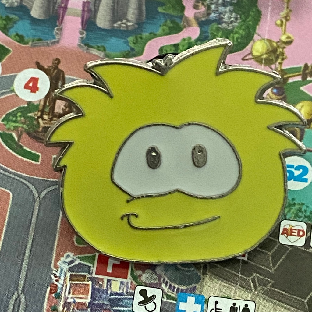 Disney Club Penguin Yellow Puffle Pin Disney Club Penguin Yellow Puffle Pin